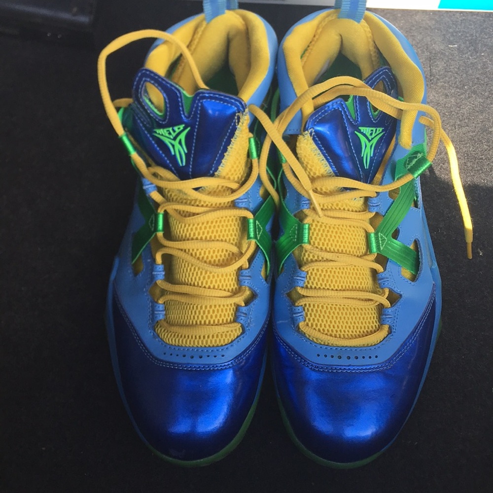 Carmelo Anthony Jordan’s size 10.5